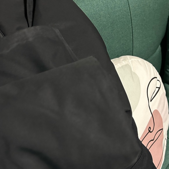 Women’s Long Black Winter Coat-medium Mountain Equipment Co op. - Picture 6 of 9